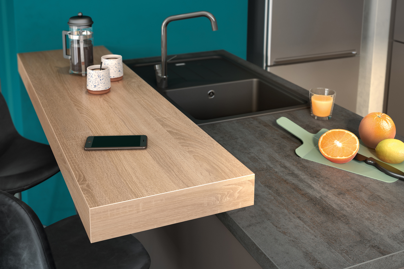 Cuisine équipée avec jeu d'épaisseur sur le plan de travail