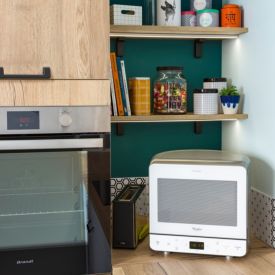 Etagères et micro-ondes pose libre