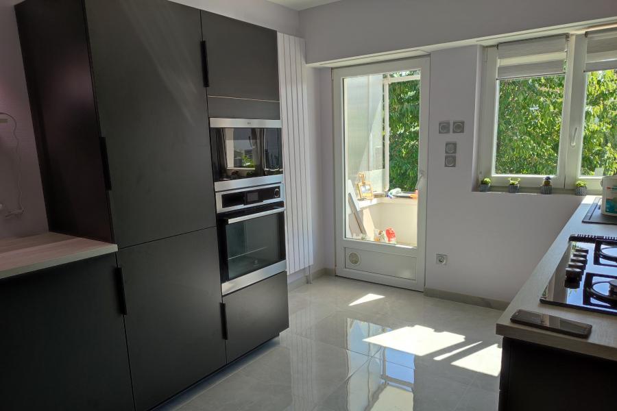Cuisine moderne anthracite, une cuisine réalisée par SoCoo'c Colmar