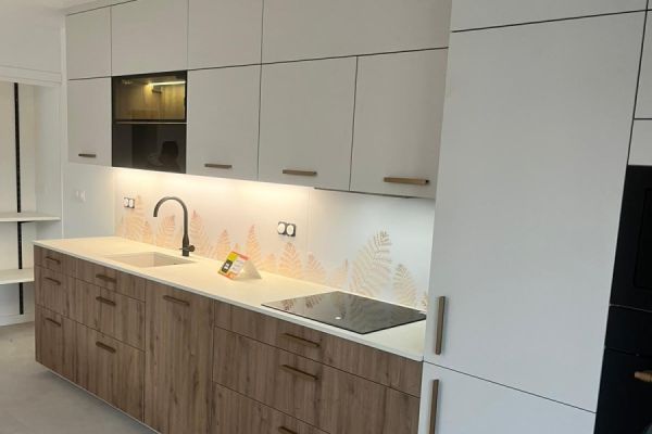 Cuisine linéaire moderne, une cuisine réalisée par SoCoo'c Challans