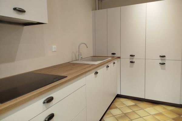 Cuisine équipée  lin et chêne cosy , une cuisine réalisée par SoCoo'c Creil