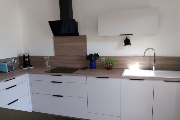 Cuisine Blanc et chêne cendré, une cuisine réalisée par SoCoo'c Metz Augny