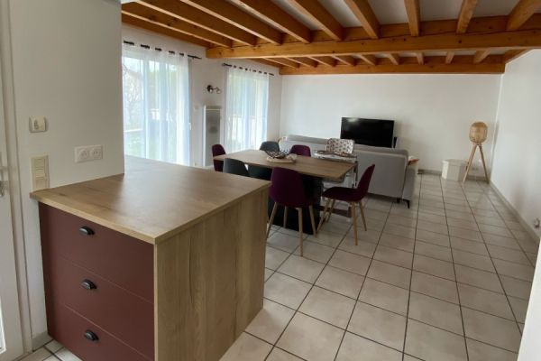 Griotte et Chêne Vintage, une cuisine réalisée par SoCoo'c Clermont Riom