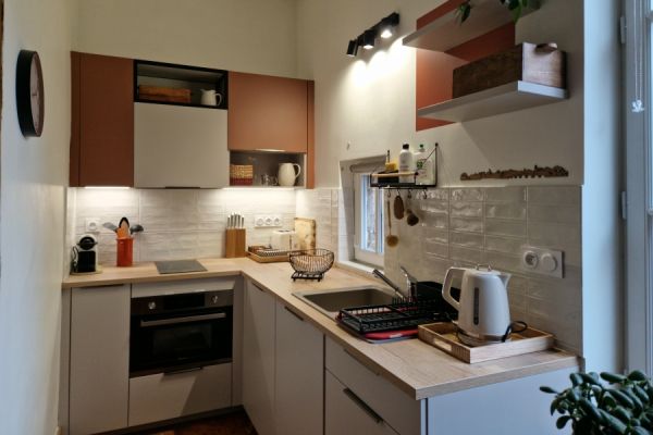 La petite cuisine colorée de Philippe , une cuisine réalisée par SoCoo'c Blois