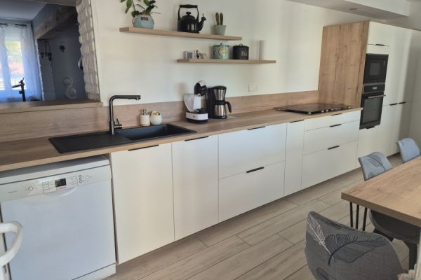 La cuisine blanche de Nathalie, une cuisine réalisée par SoCoo'c Cambrai