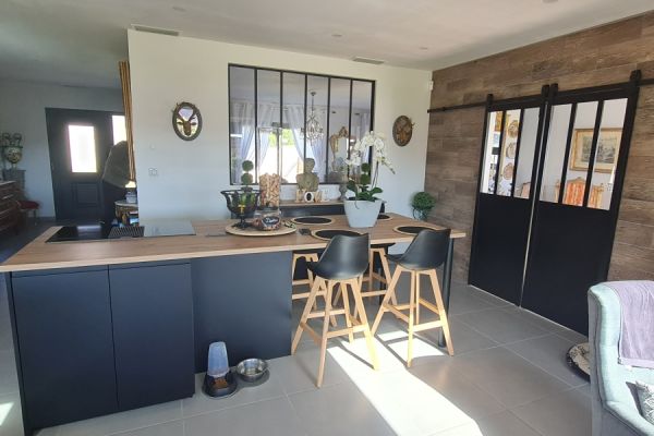 Style industriel au top, une cuisine réalisée par SoCoo'c Montlucon Domerat