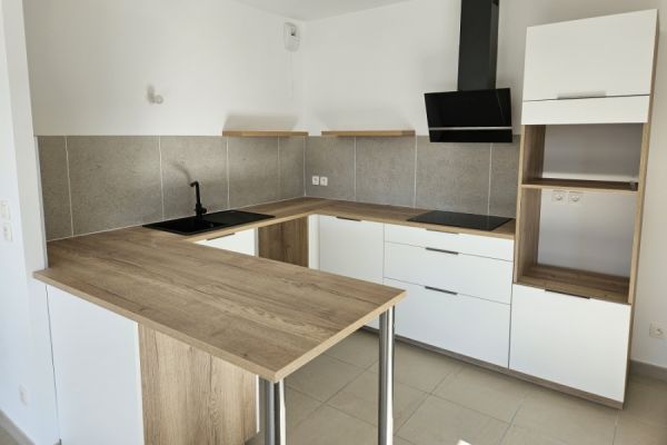 La cuisine de location , une cuisine réalisée par SoCoo'c Saint Etienne
