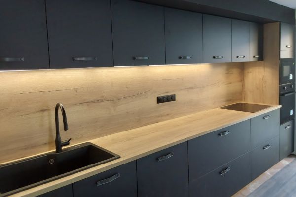 La cuisine indus de Mr M., une cuisine réalisée par SoCoo'c Pau