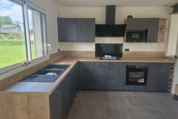 Cuisine béton et bois, une cuisine réalisée par SoCoo'c Rouen Tourville