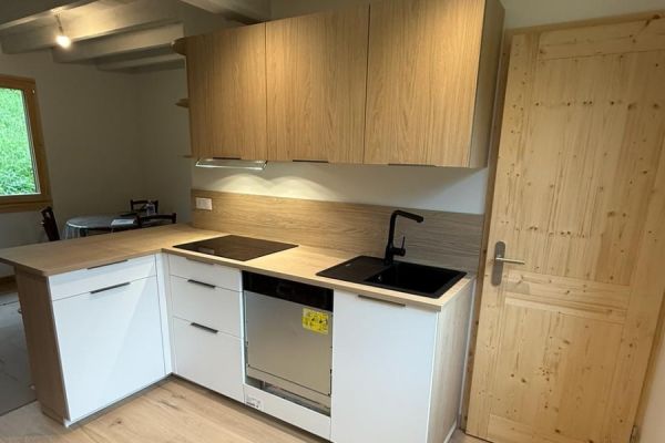 cuisine bois et blanc , une cuisine réalisée par SoCoo'c Manosque