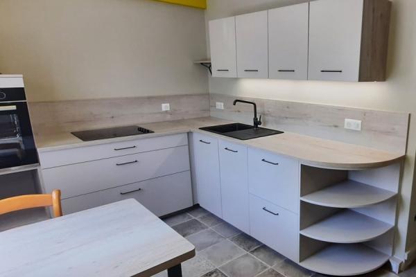 Une cuisine épurée , une cuisine réalisée par SoCoo'c Aurillac