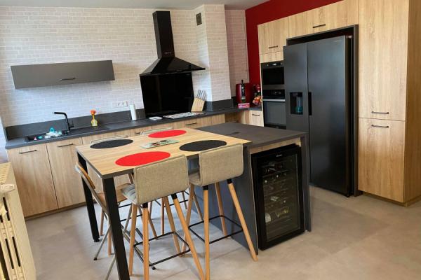 La colorée, une cuisine réalisée par SoCoo'c Aurillac