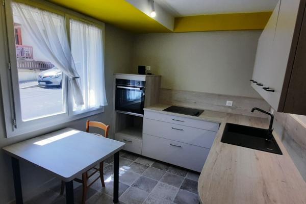 Une cuisine épurée , une cuisine réalisée par SoCoo'c Aurillac