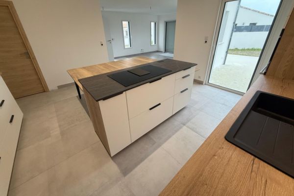 Grande cuisine moderne, une cuisine réalisée par SoCoo'c Challans