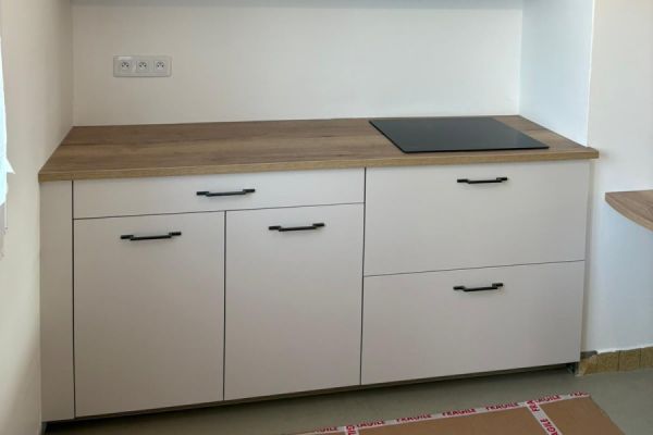 Cuisine petit espace Mme M, une cuisine réalisée par SoCoo'c Challans
