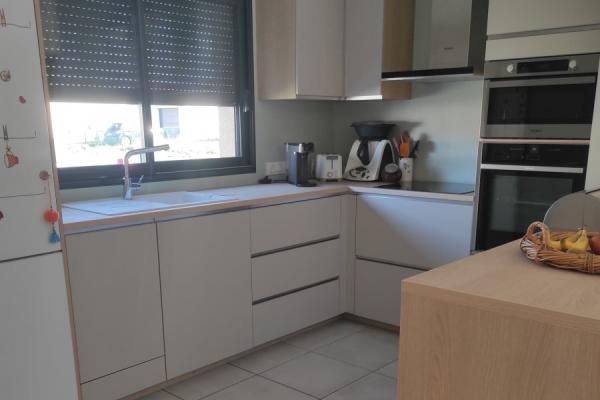 UNE CUISINE LUMINEUSE, une cuisine réalisée par SoCoo'c Aurillac