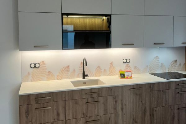 Cuisine linéaire moderne, une cuisine réalisée par SoCoo'c Challans
