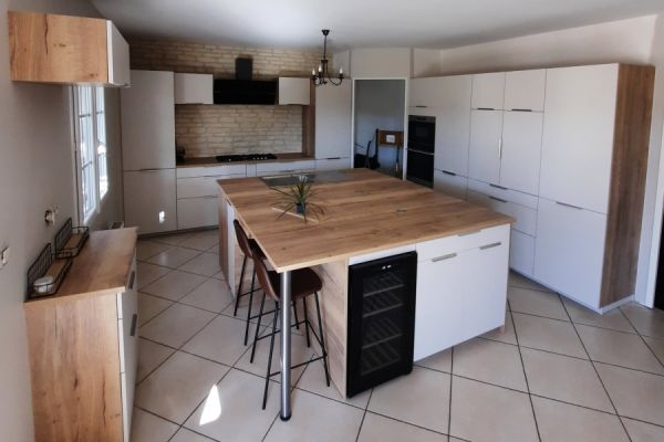 CUISINE LIN MAT ET CHÊNE VINTAGE , une cuisine réalisée par SoCoo'c Poitiers