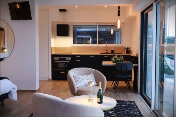 Cuisine pour de la location saisonnière, une cuisine réalisée par SoCoo'c Thionville