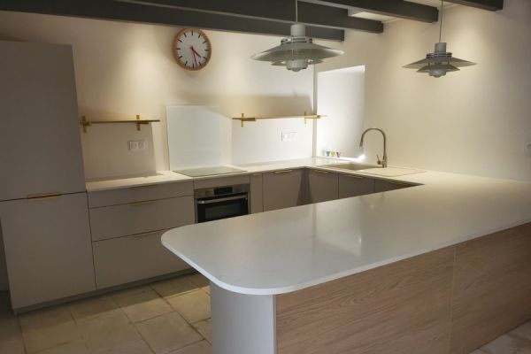 Cuisine Quartz Chamois et Bois, une cuisine réalisée par SoCoo'c Périgueux