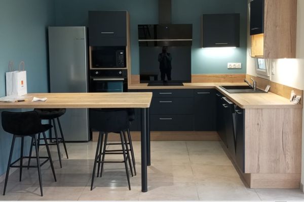 Jolie cuisine contemporaine, une cuisine réalisée par SoCoo'c La Roche sur Yon