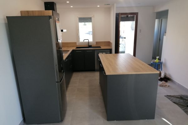 Cuisine élégante fonctionnelle, une cuisine réalisée par SoCoo'c Montpellier Lattes