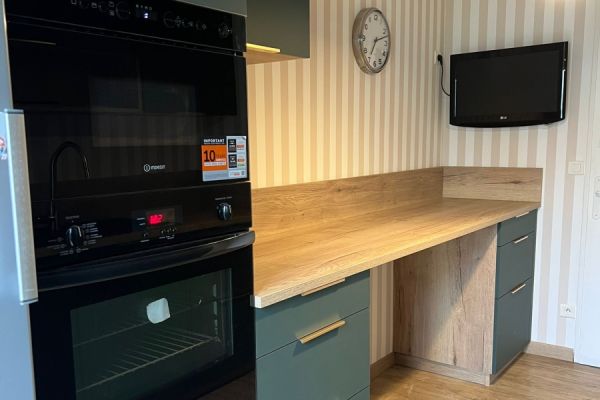 Réalisation de cuisine sur mesure en deux linéaires, une cuisine réalisée par SoCoo'c Ancenis
