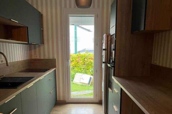 Réalisation de cuisine sur mesure en deux linéaires, une cuisine réalisée par SoCoo'c Ancenis