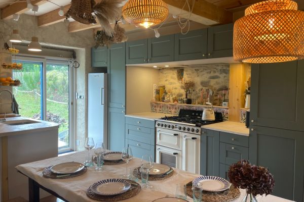 La cuisine esprit campagne de Mme R., une cuisine réalisée par SoCoo'c Guingamp