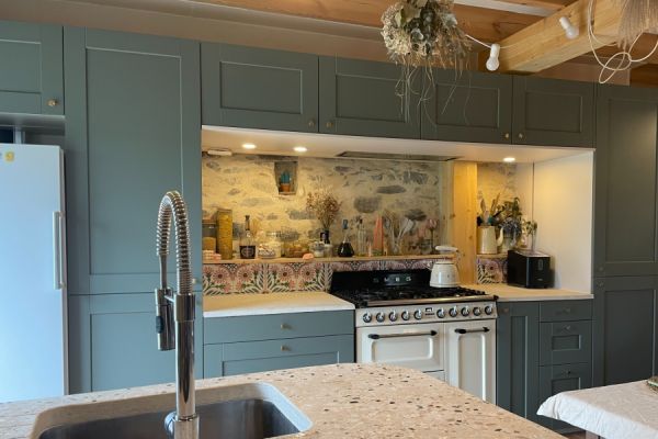 La cuisine esprit campagne de Mme R., une cuisine réalisée par SoCoo'c Guingamp