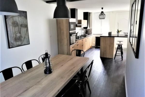 Cuisine effet bois style bistrot, une cuisine réalisée par SoCoo'c Nevers