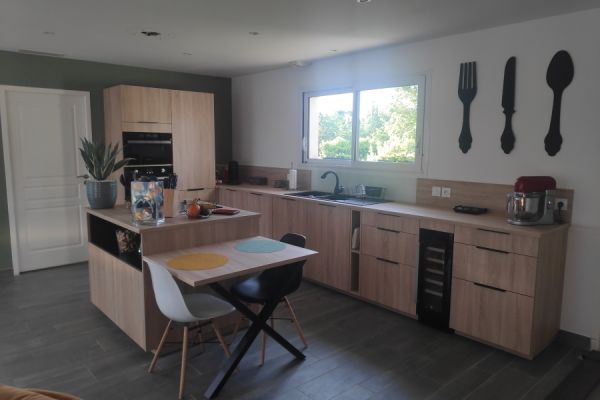 Cuisine Bois , une cuisine réalisée par SoCoo'c Bergerac