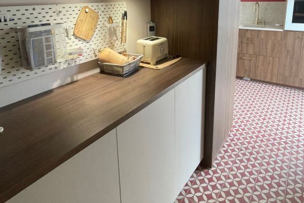 Arrière cuisine Mme M, une cuisine réalisée par SoCoo'c Challans