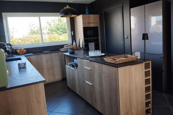Cuisine chêne vintage et Dekton Laurent , une cuisine réalisée par SoCoo'c Pamiers