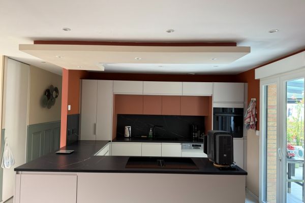 Cuisine opale de M. et Mme K., une cuisine réalisée par SoCoo'c Lille Englos
