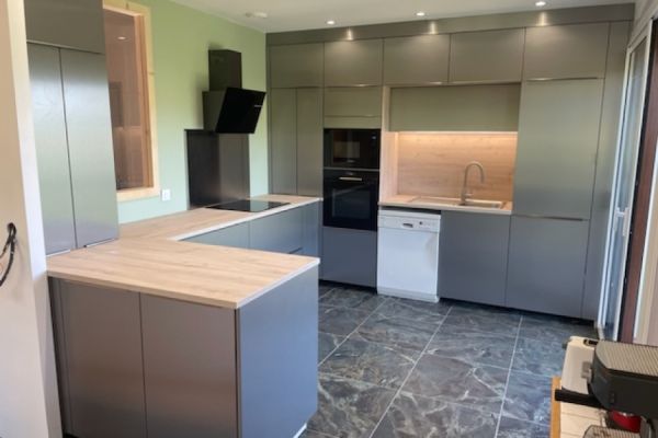 Une cuisine inox, une cuisine réalisée par SoCoo'c Saint Etienne