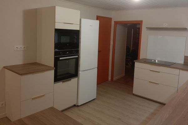 La cuisine lin et bois cendré de Véronique, une cuisine réalisée par SoCoo'c Vitrolles