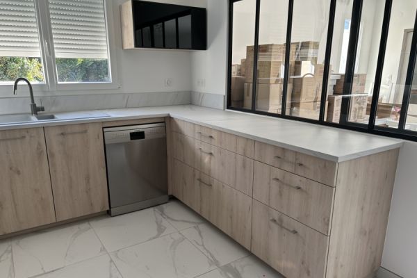 La cuisine en bois d&#039;Arlette !!, une cuisine réalisée par SoCoo'c Vitrolles