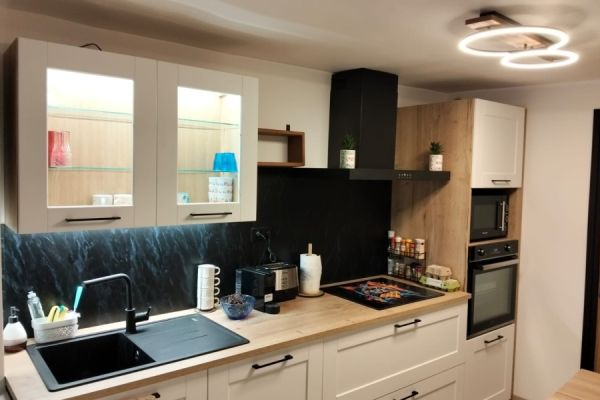 La cuisine campagne de Romain, une cuisine réalisée par SoCoo'c Saint Maximin La Sainte Baume