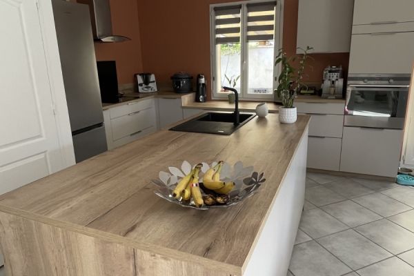 CUISINE LIN ET BOIS, une cuisine réalisée par SoCoo'c Saint Maximin La Sainte Baume