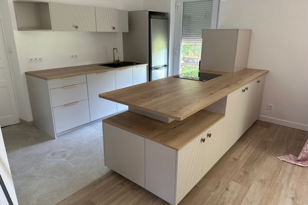 Super cuisine Chamois Et bois, une cuisine réalisée par SoCoo'c Grenoble Saint Egrève