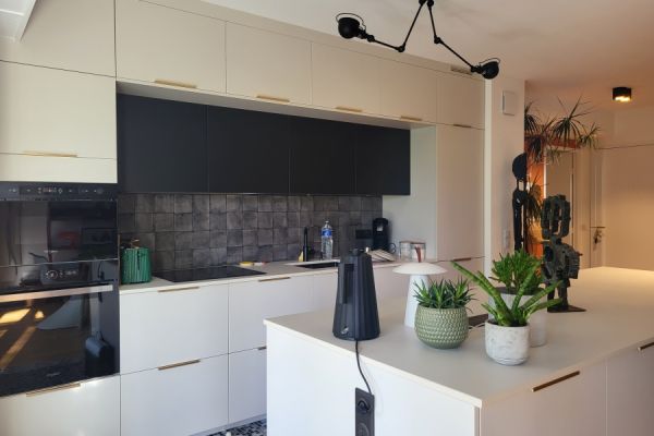 La cuisine de Karine, une cuisine réalisée par SoCoo'c Bayonne