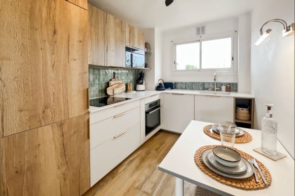 La jolie cuisine d&#039;Alexandre et Fanny, une cuisine réalisée par SoCoo'c Toulon La Garde
