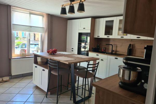 Cuisine équipée style campagne chic, une cuisine réalisée par SoCoo'c Charleville
