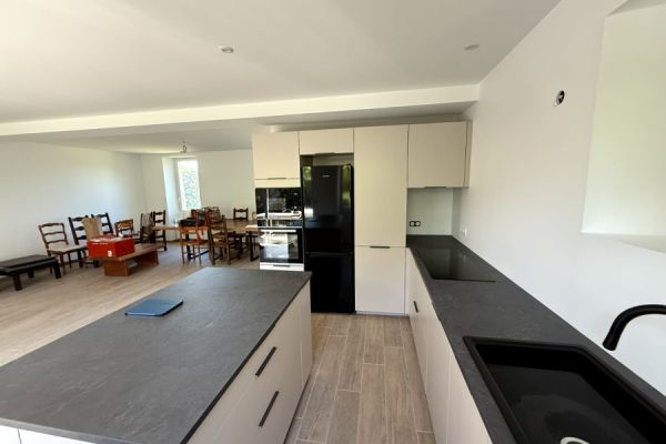 cuisine en L avec îlot centrale, une cuisine réalisée par SoCoo'c Marseille Cantini