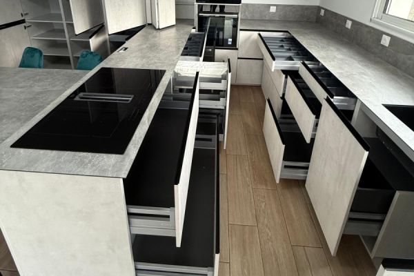La jolie cuisine de M &amp; Mme T, une cuisine réalisée par SoCoo'c Les Sables