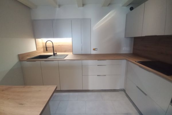 Cuisine chamois & chêne cosy, une cuisine réalisée par SoCoo'c Mulhouse Wittenheim