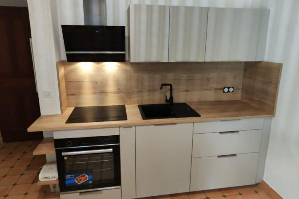 Petite cuisine fonctionnelle, une cuisine réalisée par SoCoo'c Bastia