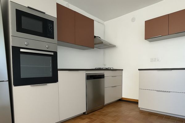 La cuisine chamois et oxyde de Jacqueline !!, une cuisine réalisée par SoCoo'c Vitrolles