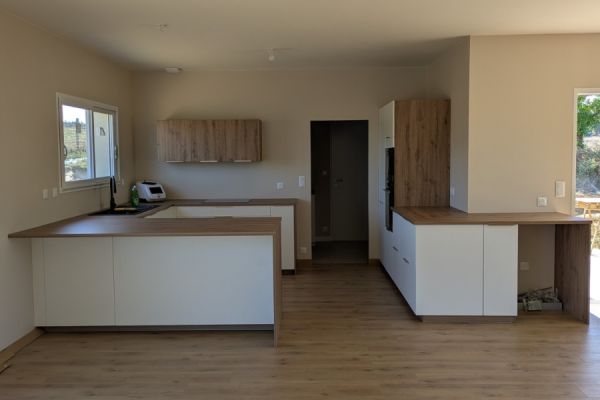 Cuisine en U avec L inversé , une cuisine réalisée par SoCoo'c Bordeaux le Lac